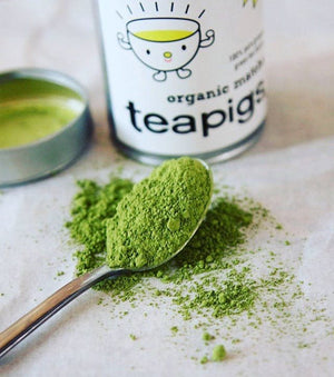 teaspoon of teapigs green matcha
